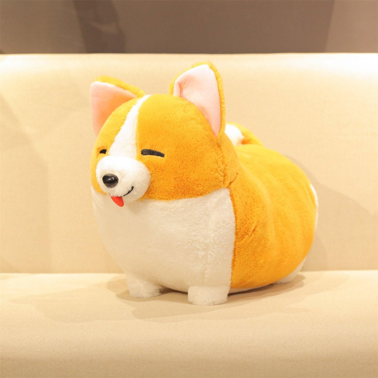 Poupée Corgi à cœur de pêche Jouet en peluche chien Corgi