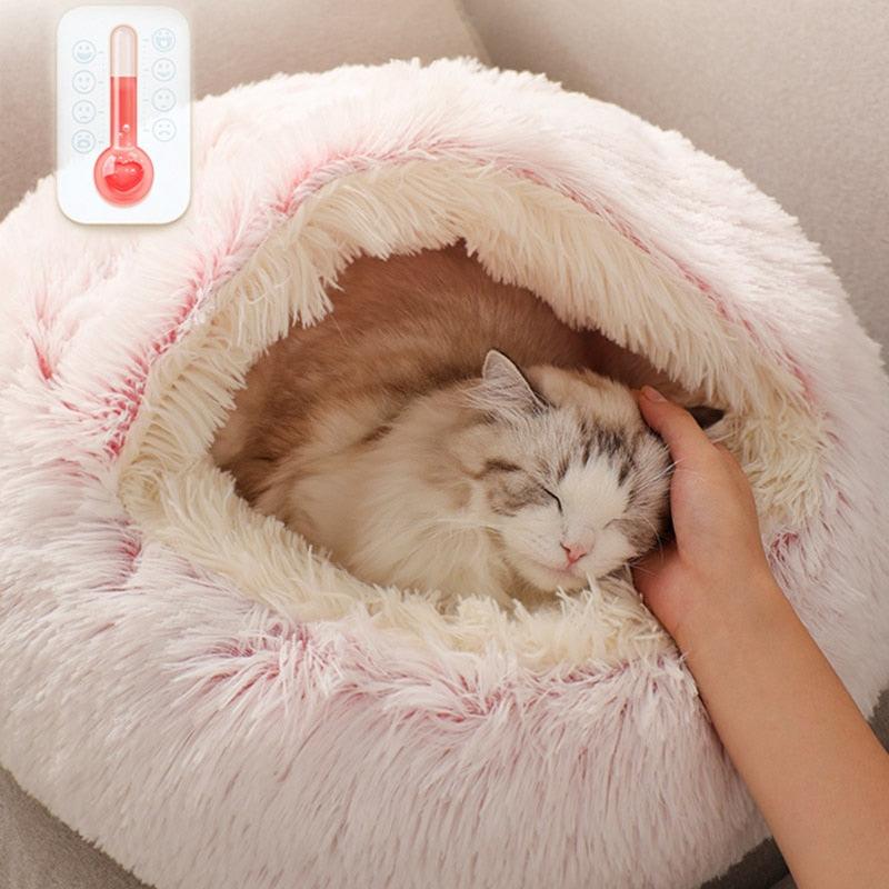 Lit adorable et douillet en forme de grotte pour chat