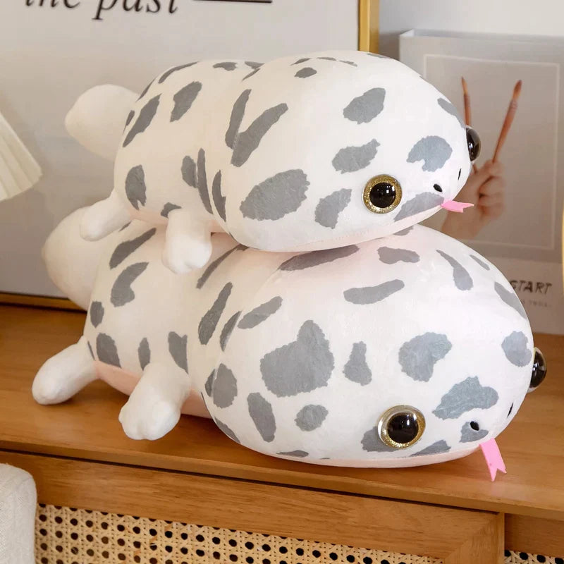 Salamandre en peluche mignonne et rondouillarde