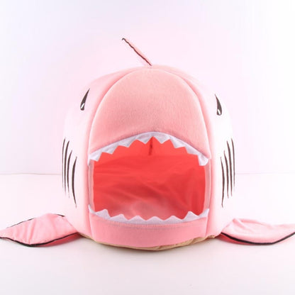 Shark-shaped bed for small dogs and cats