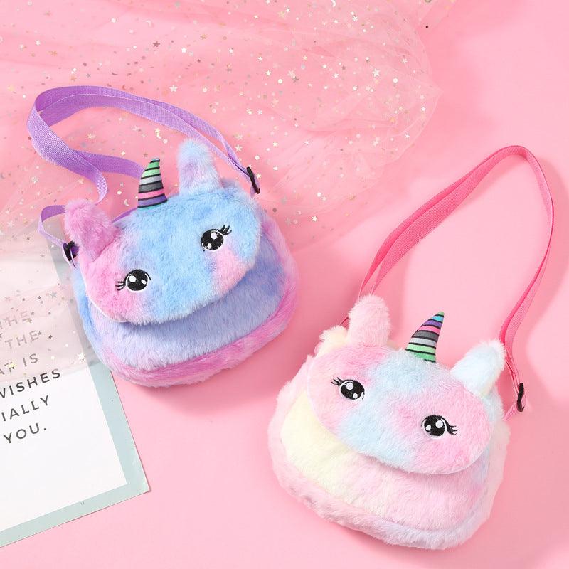 Small plush messenger bag with unicorn on the shoulder