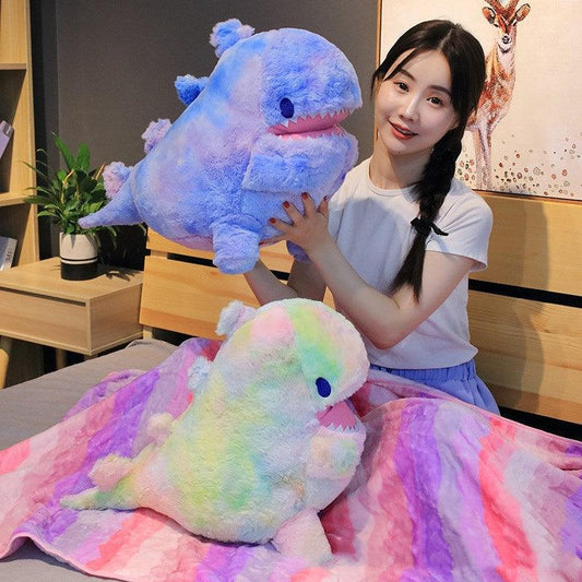 23.5" Kawaii Large Rainbow Rainbow Dinosaur Plush Toy with Blanket, Great Gift for Kids (Jouet en peluche de dinosaure arc-en-ciel avec couverture, grand cadeau pour les enfants)