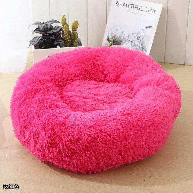 Round plush dog bed, waterproof and super soft bottom