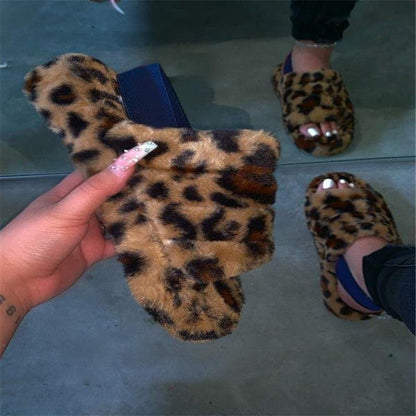 Plus Size Thick Bottom Plush Slippers