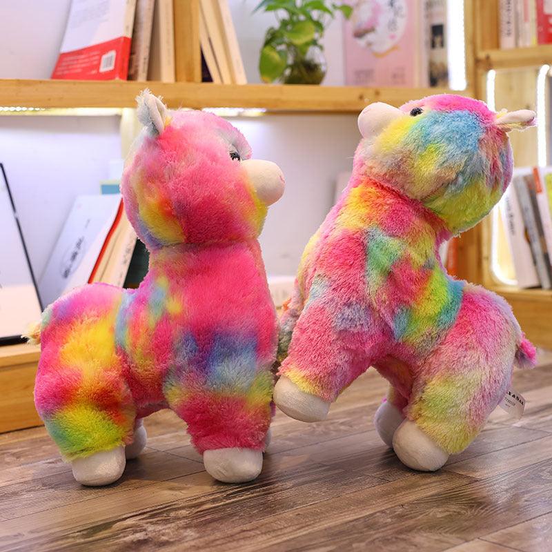 Peluche en alpaga arc-en-ciel