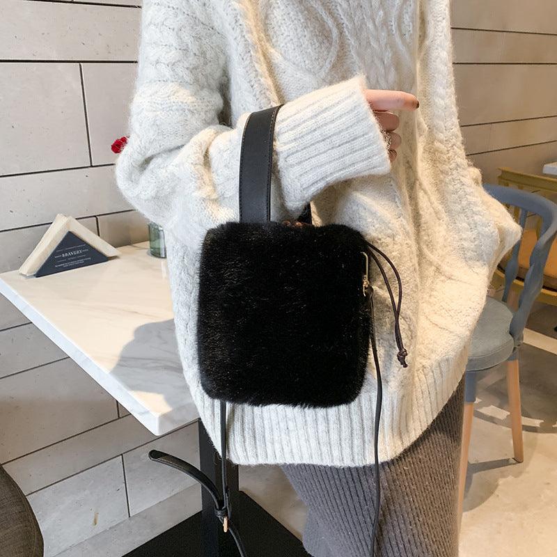 Sac en peluche à bandoulière pour femme