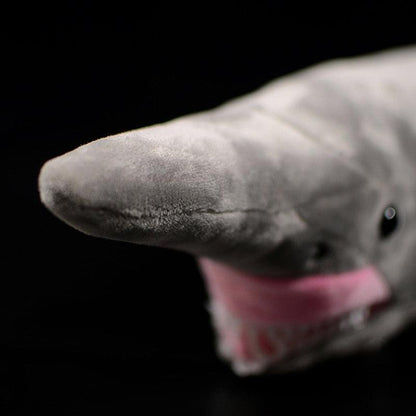 Poupée en peluche Goblin Requin de 26" de long et réaliste