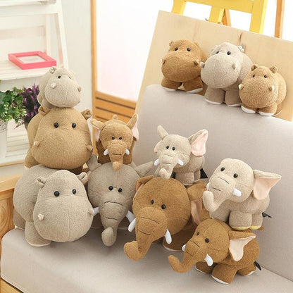 Peluches mini hippopotames et éléphants