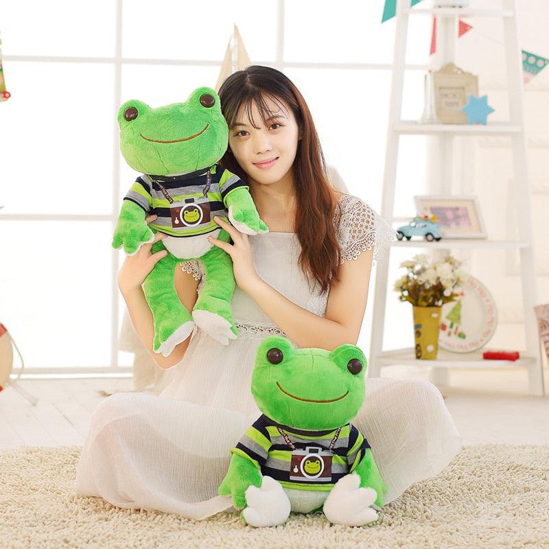 Poupée en peluche grenouille avec vêtements