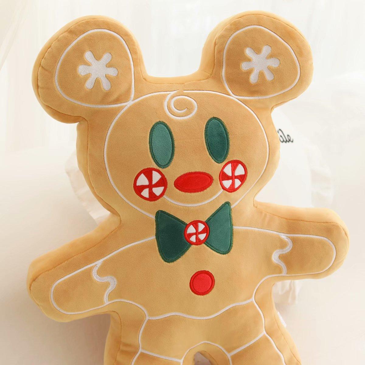 Super soft gingerbread cookie scented plush toy