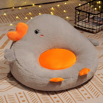 Chicken-shaped floor cushion