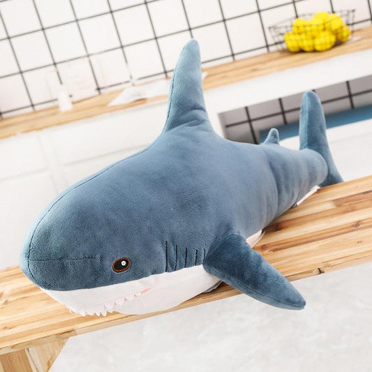 Oreiller de requin géant réaliste