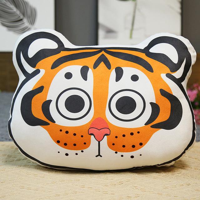 Expressive tiger head pillow