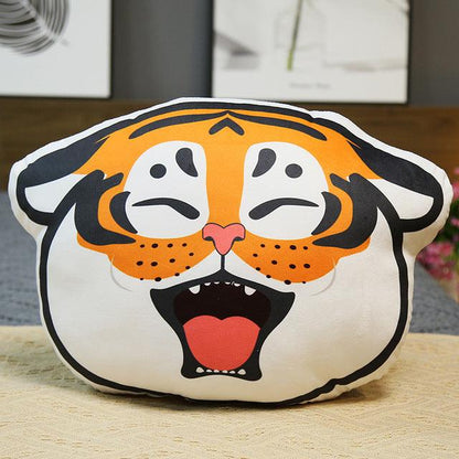 Expressive tiger head pillow