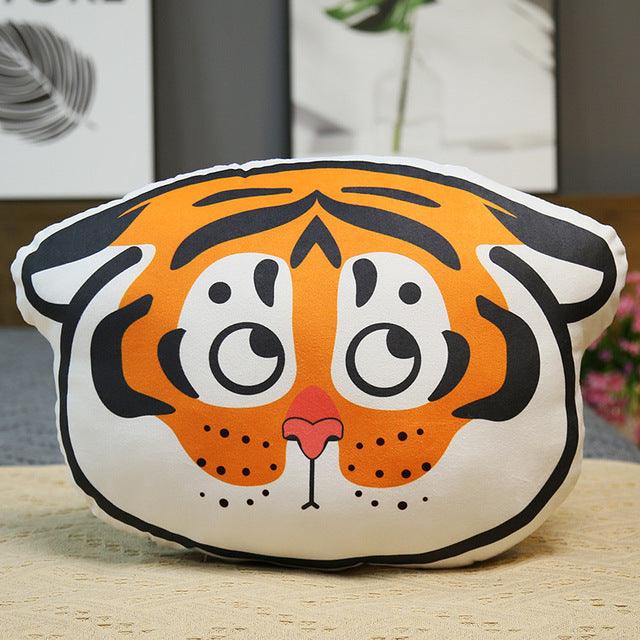 Expressive tiger head pillow