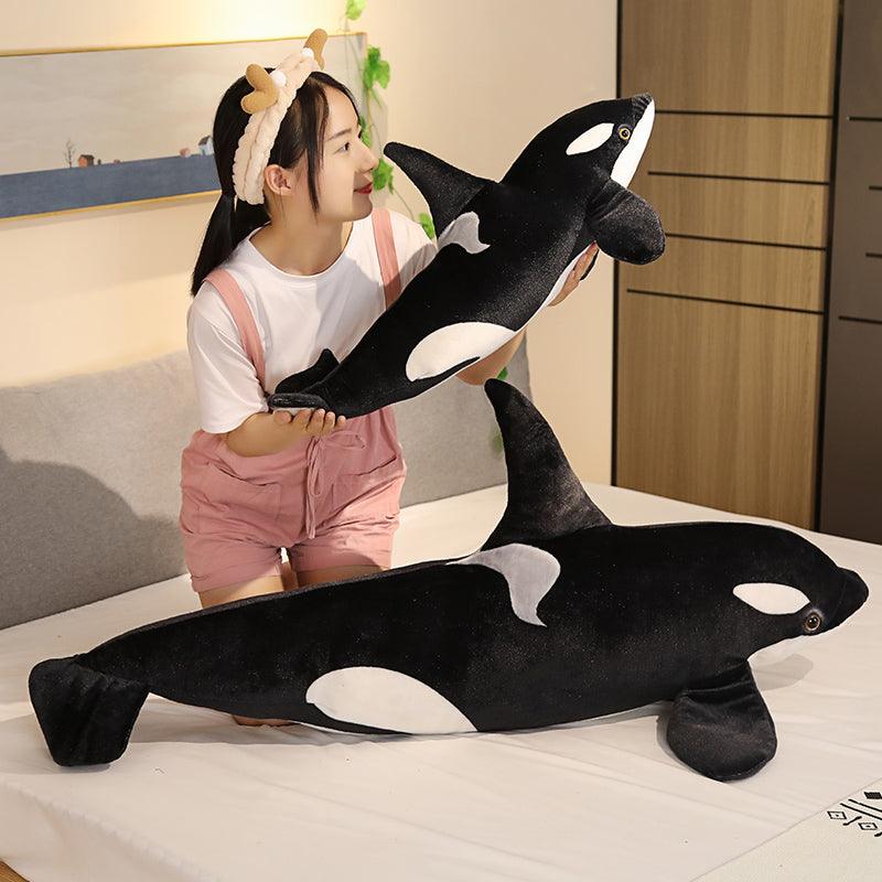 Gigantic orca plush toy