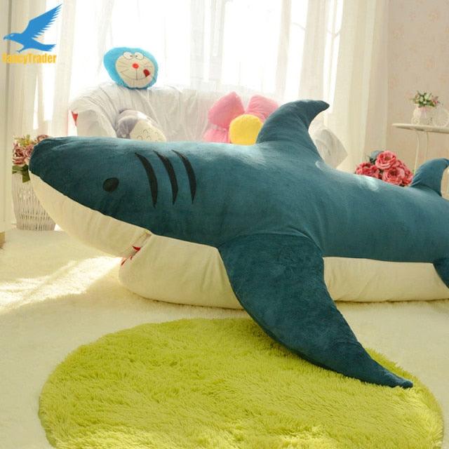 Sac de couchage pour requin géant en peluche