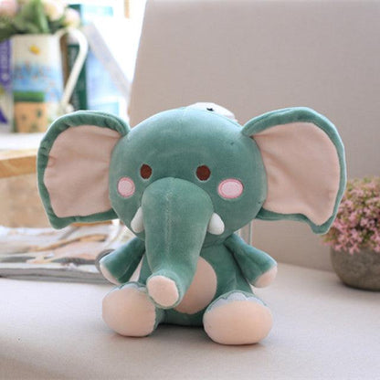 Animaux en peluche petit éléphant assis