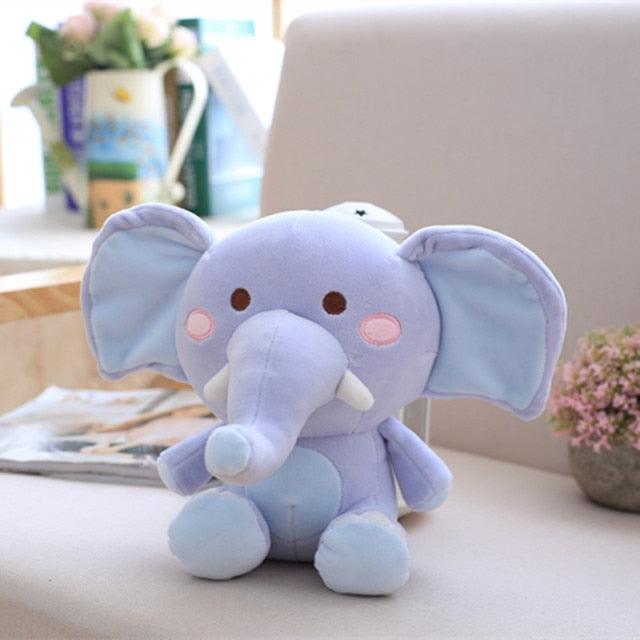 Animaux en peluche petit éléphant assis